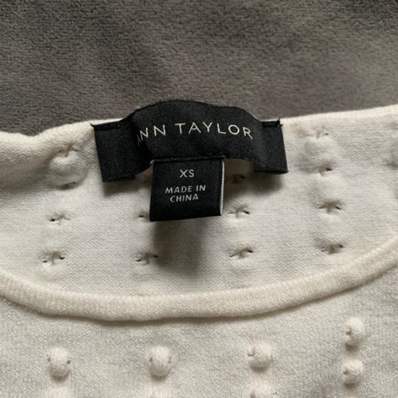 Ann Taylor Embossed Puff Sleeve Sweater - Picture 6 of 12